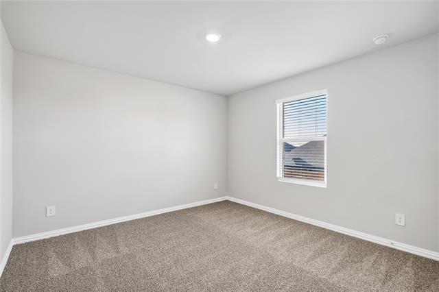 Building Photo - 604 Ezra Ln
