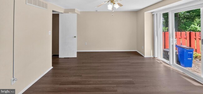 Building Photo - 5449 Mystic Ct