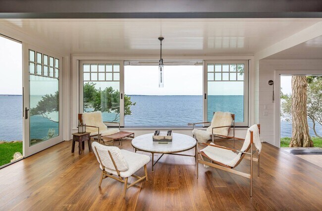 Building Photo - 21 Rawson Rd