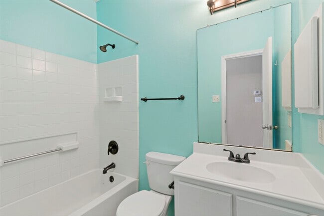 Building Photo - 5425 Jefferson St