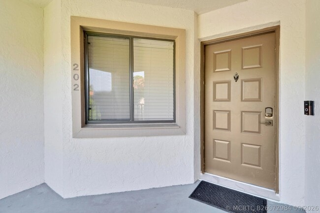Building Photo - 1143 Duncan Cir