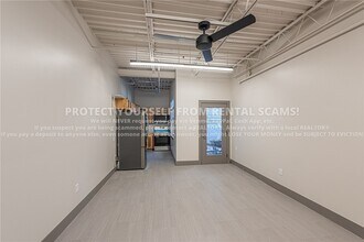 Building Photo - 315 Eureka Aly