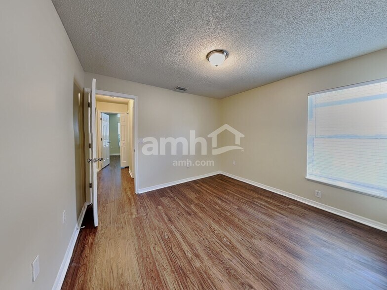 Building Photo - 4308 Iveyglen Ave