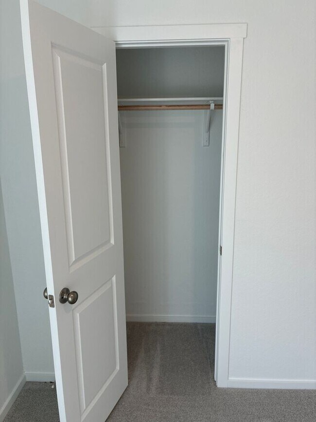 Building Photo - Charming 4 beds 2 baths in San Antonio!