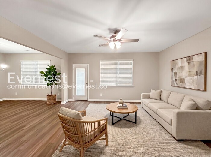 Building Photo - 1542 Persimmon Trce