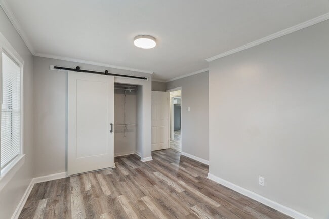 Building Photo - 2407 Webster Ct