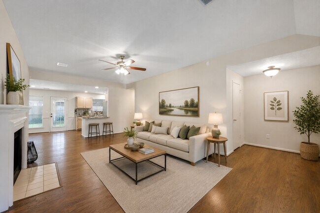 Building Photo - 8910 Driftstone Dr