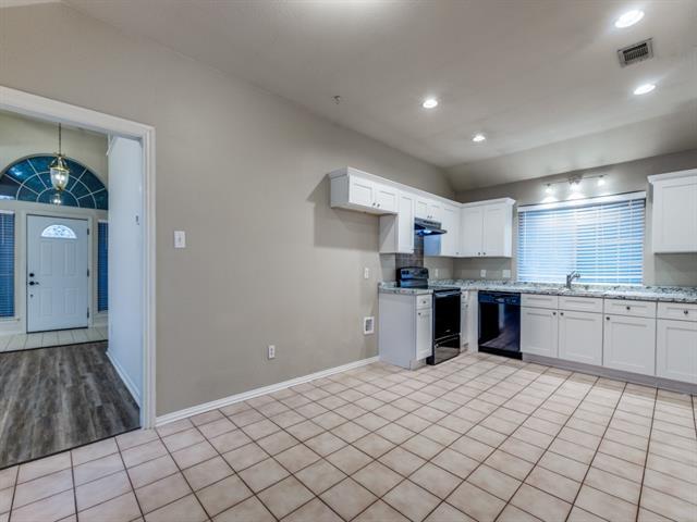 Building Photo - 7892 Tournament Rd