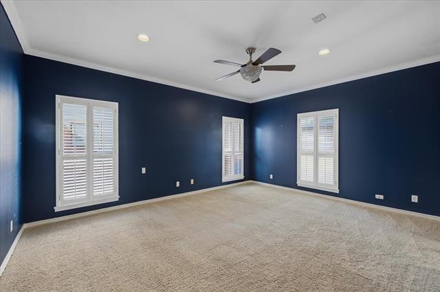 Building Photo - 22 1 Main Pl