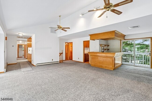Building Photo - 488 Cedar Ln