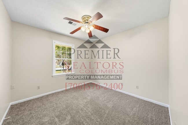 Building Photo - 2220 Gennings Ct