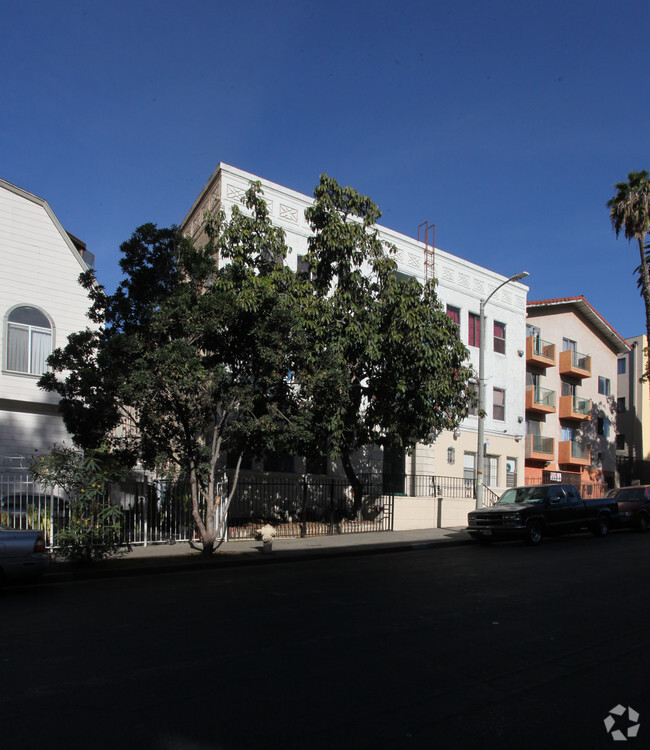 Building Photo - Bonnie Brae Apartments