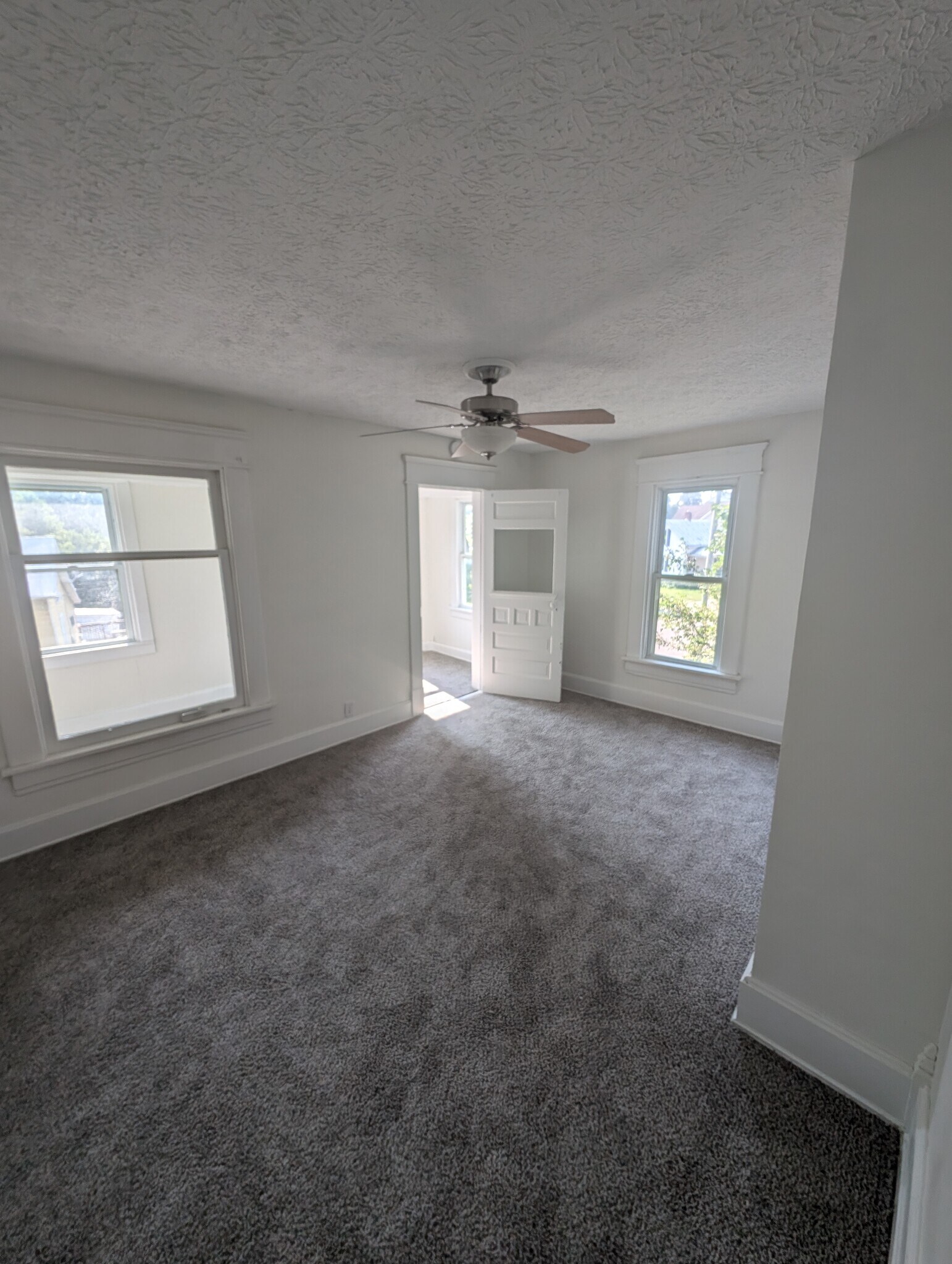 Building Photo - 301 N Basil St