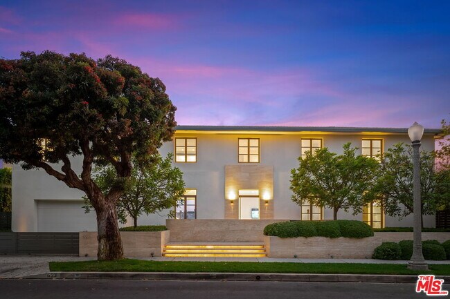 Building Photo - 623 Alma Real Dr