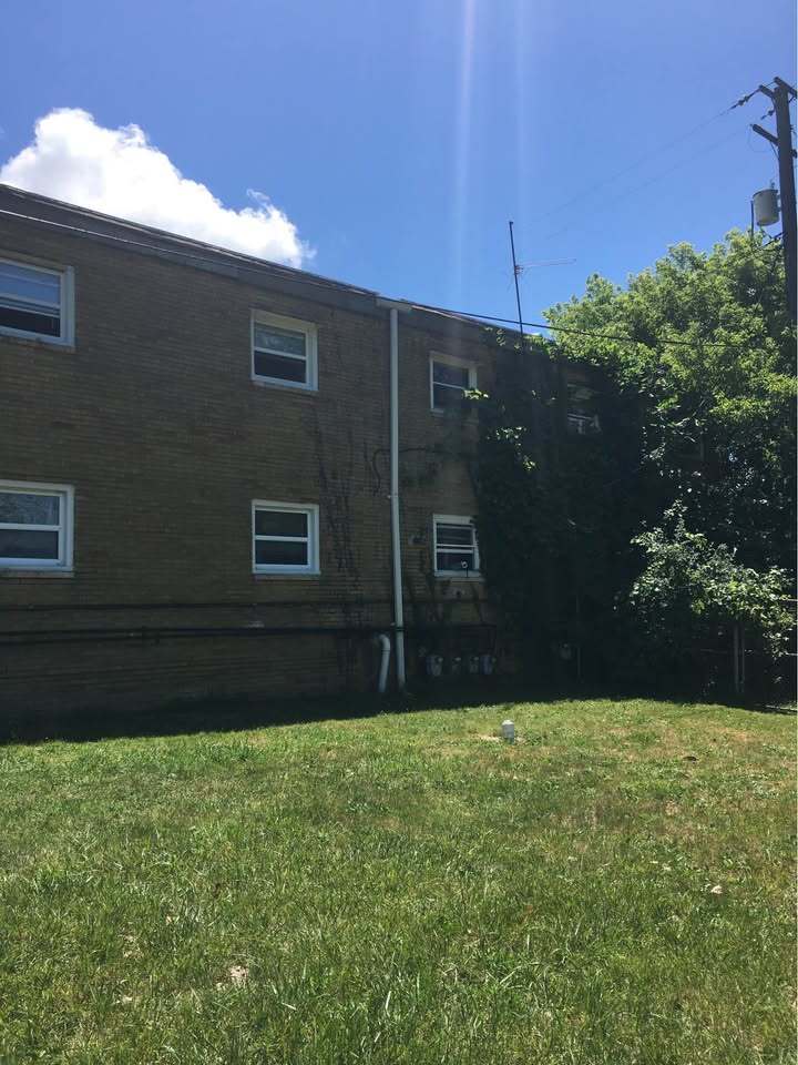 Building Photo - 7560 Mentor Ave