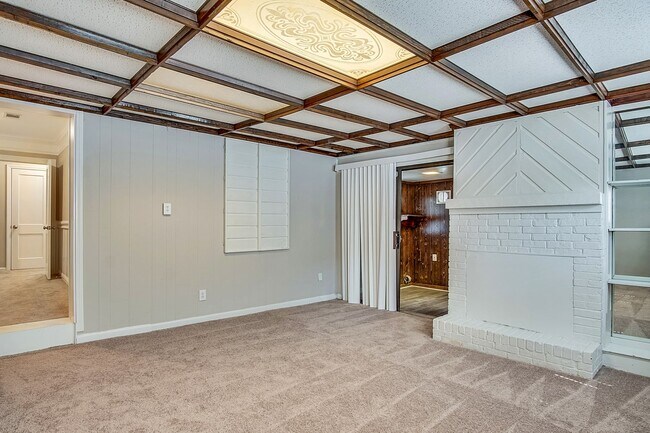 Building Photo - 3440 Lark Ln