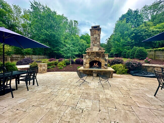 Building Photo - 1835 Manor Mill Rd