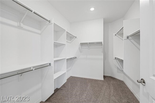 Building Photo - 10 Sun Lily Ln