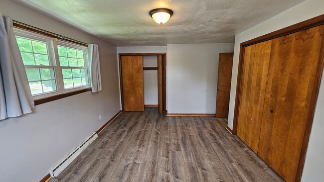 Building Photo - 1087 Delwood Rd