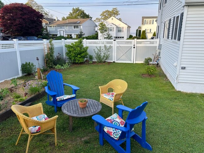 Building Photo - 15 Sols Point Rd