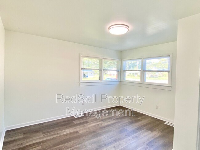 Building Photo - 1003 Faubus Dr