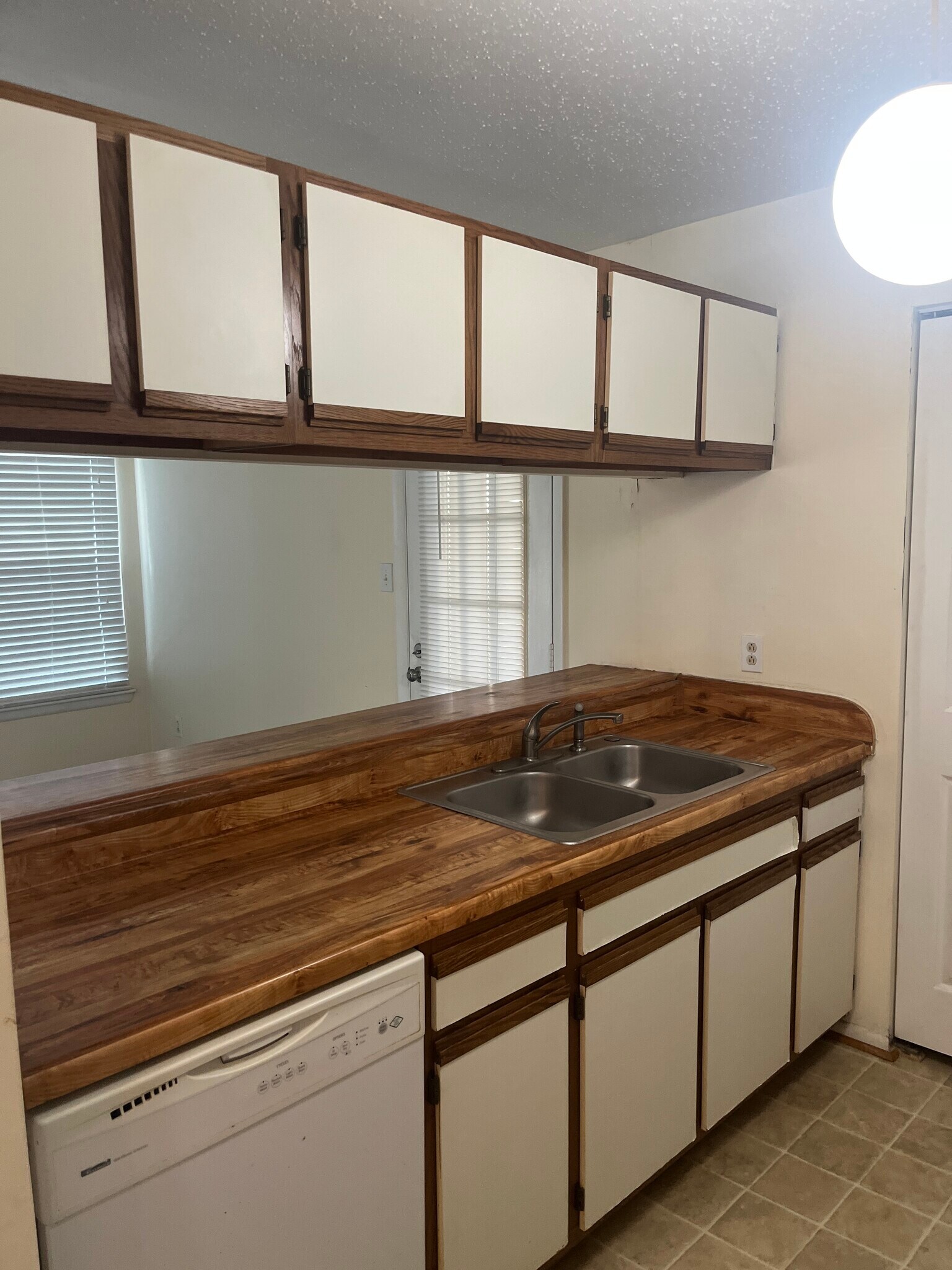 Building Photo - 308 Thalia Station Ct