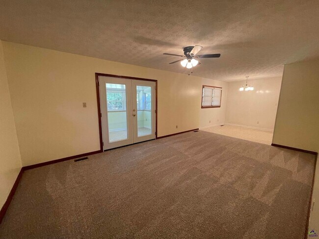 Building Photo - 125 Briarcliff Rd