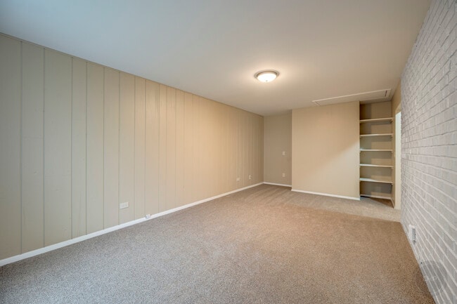 Building Photo - 46 Ingleshire Rd