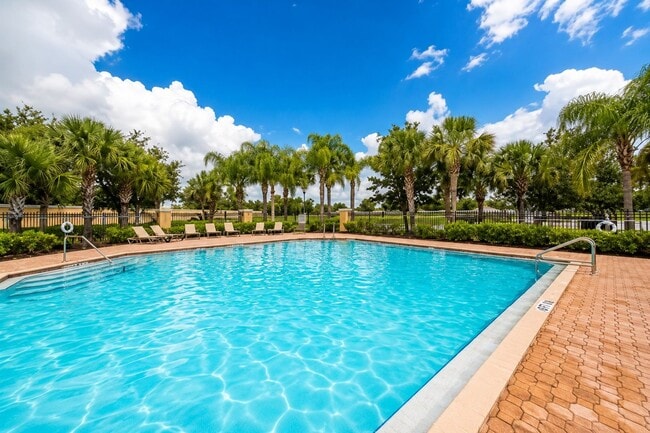 Building Photo - 8361 Miramar Way