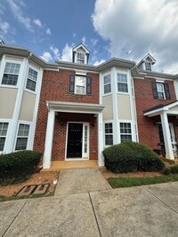Building Photo - 2 bedrooms 2 bath at Maynard Summit Townhomes