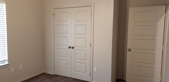 Building Photo - Cooper ISD- Luxury Duplex in Southwest Lub...