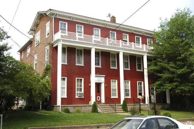 Building Photo - 210 Jefferson Ave