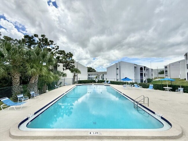 Building Photo - 2625 FL-590