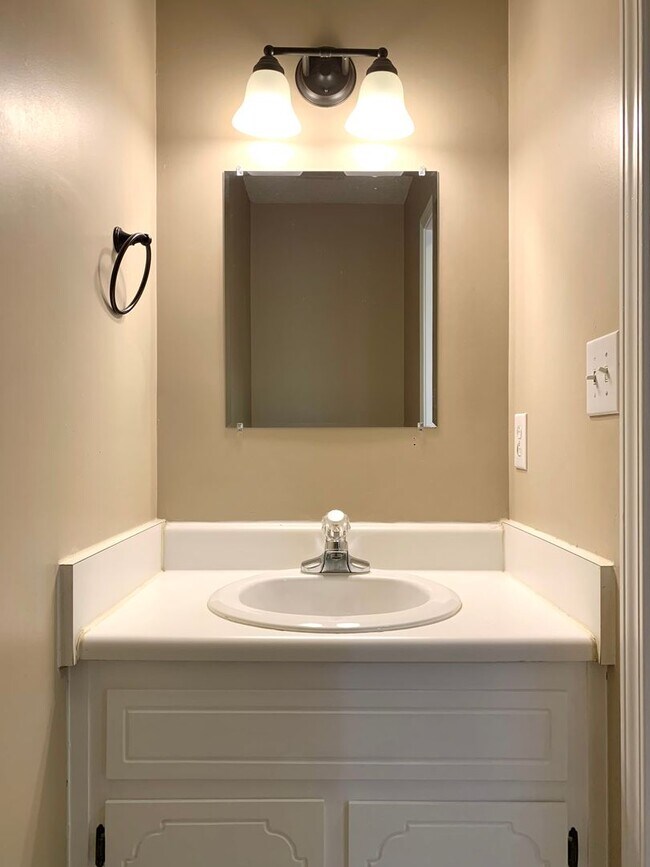 Building Photo - 1233 Cobblestone Ln