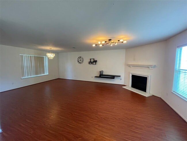 Building Photo - 3217 Maryfield Ln