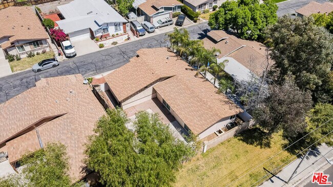 Building Photo - 27584 Onyx Ln