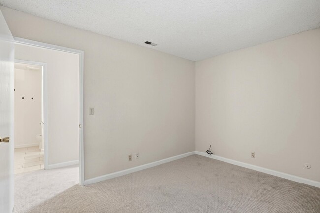 Building Photo - 1930 Camino Verde