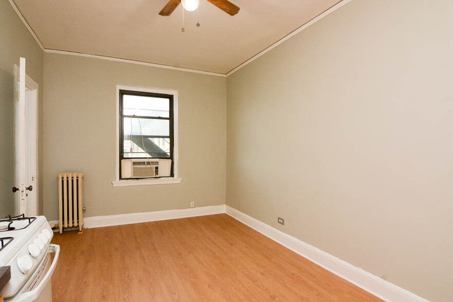 Building Photo - 3824 N Fremont St