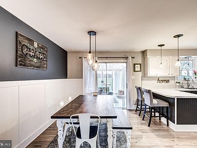 Building Photo - Meticulously maintained 2 bed 2 bath home