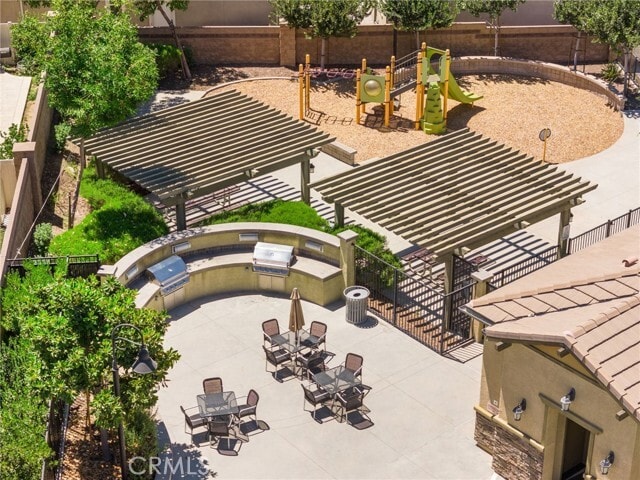 Building Photo - 28443 Sunflower St