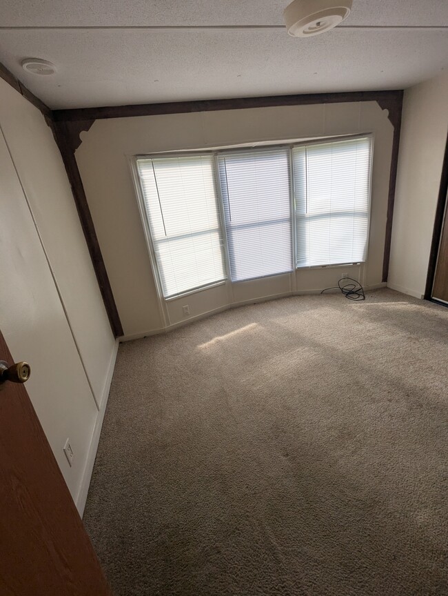 Building Photo - 51 Walnut Branch Dr