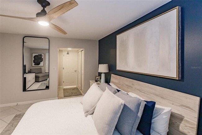 Building Photo - 6018 W Peppertree Way