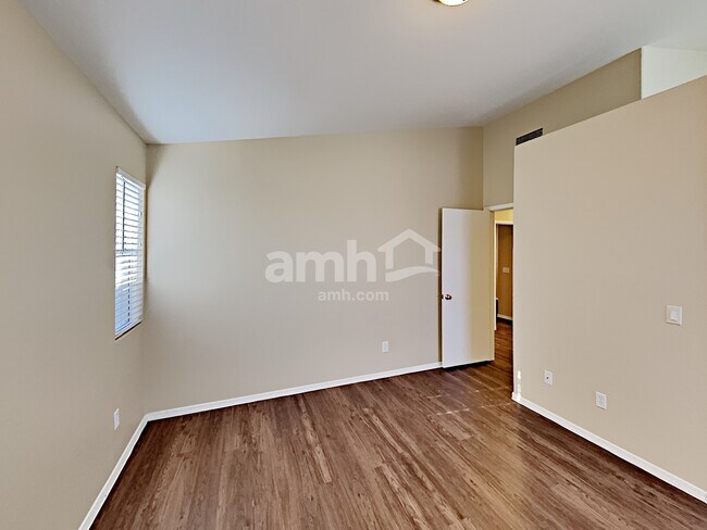 Building Photo - 16185 W Washington St