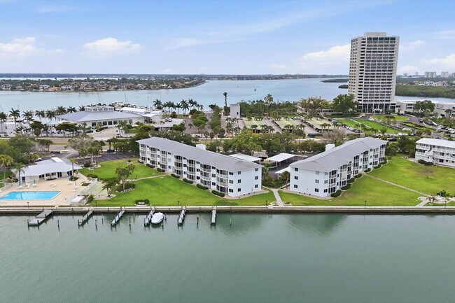 Building Photo - 769 John Ringling Blvd