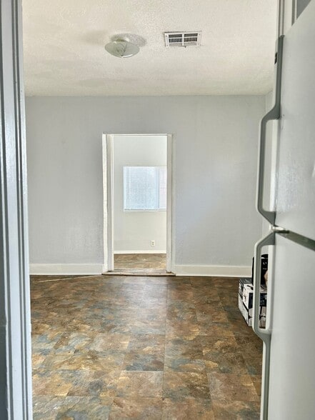 Building Photo - 2817 Nashville Ave