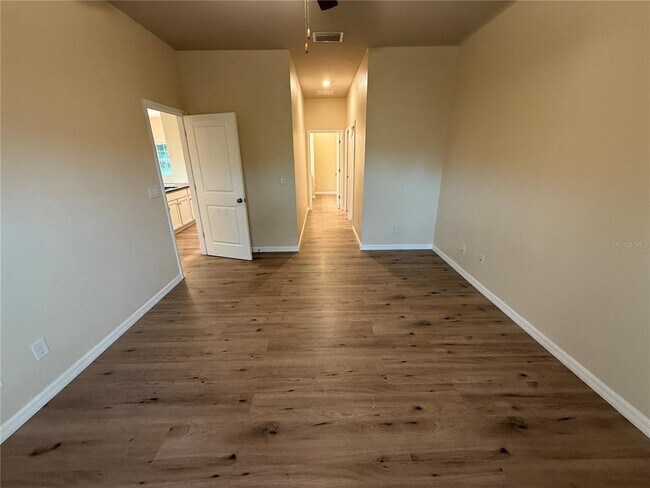Building Photo - 3771 S San Mateo Dr
