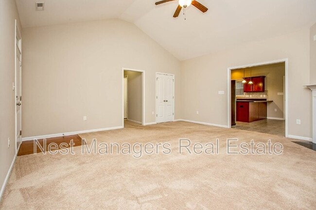 Building Photo - 450 Roanoke Dr
