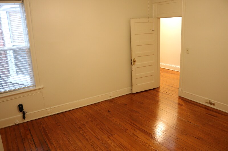 Building Photo - 2525 Stuart Ave