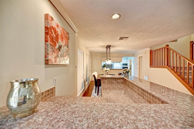 Building Photo - 2714 Green Fields Dr