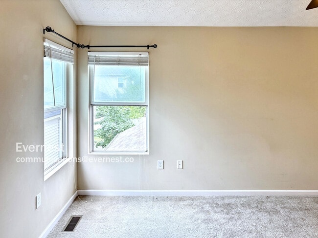 Building Photo - 5679 Marshfield Dr